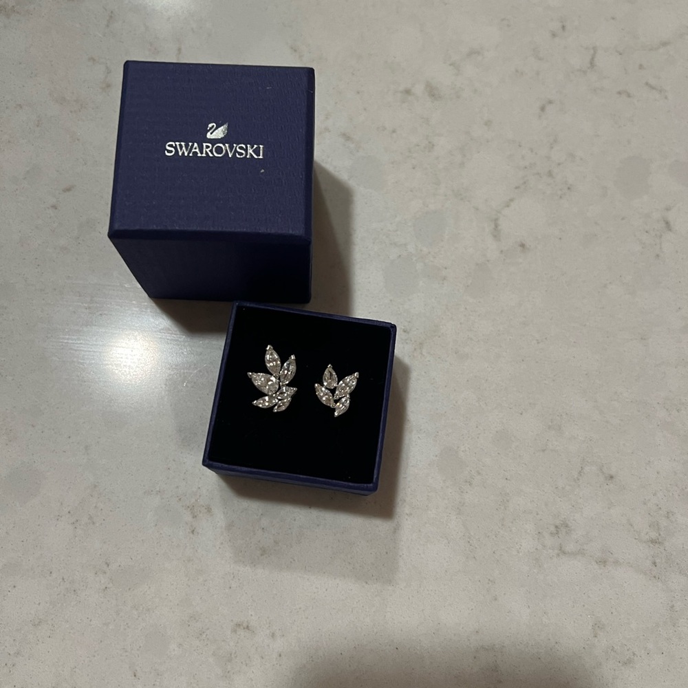 Swarovski Open Ring - image 5